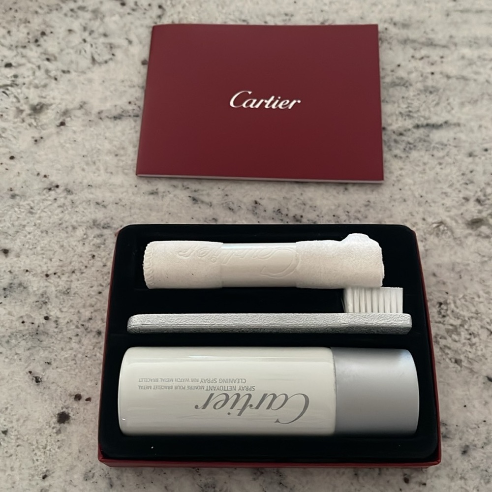 Cartier love bracelet authentic cleaning kit - Picture 2 of 3
